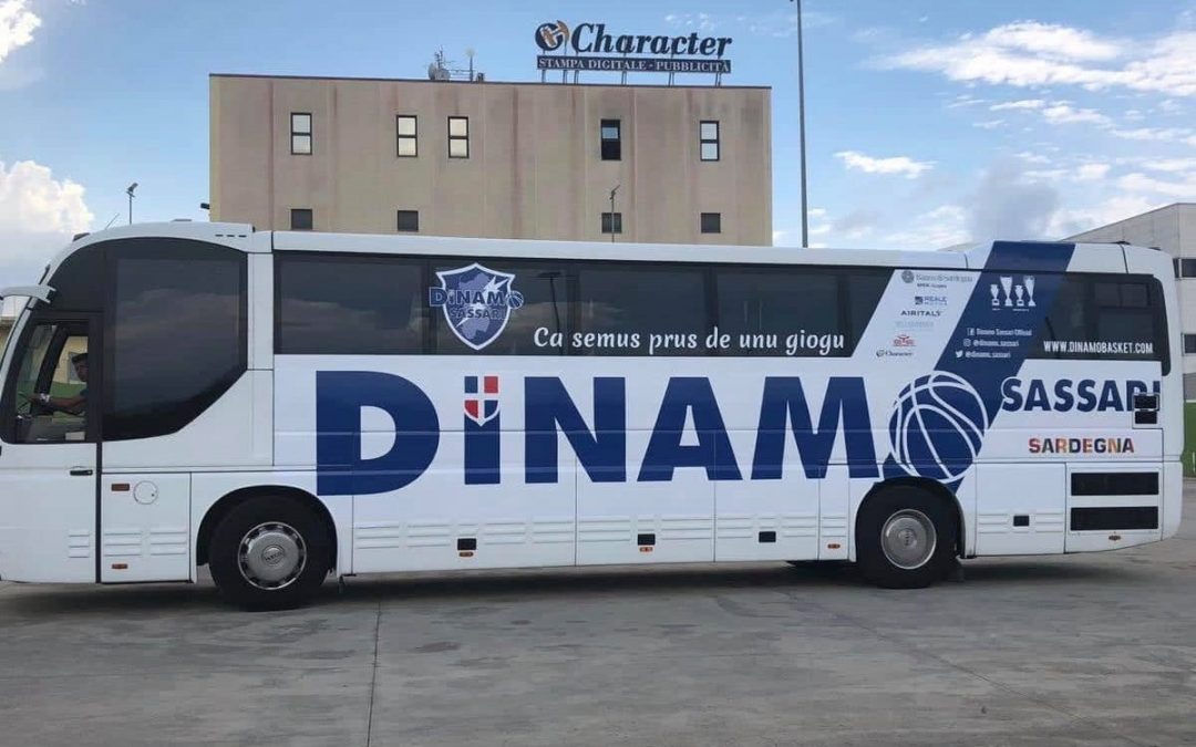 Dalla Dinamo alla Torres, il bus diventa rossoblù